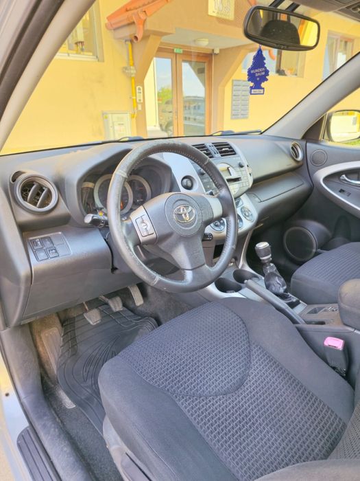 Toyota RAV4 2006, 2.2L Diesel 4x4 177CP