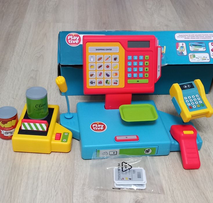 Casa de.marcat de jucarie aproape noua