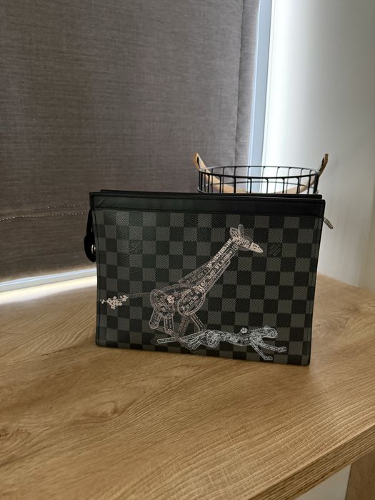 Клъч Louis Vuitton