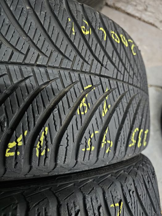 235 45 17 m+s goodyear allseason