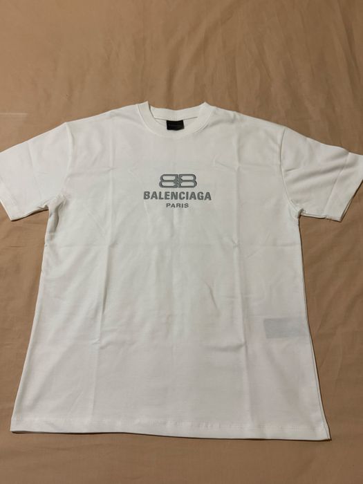 Tricou balenciaga