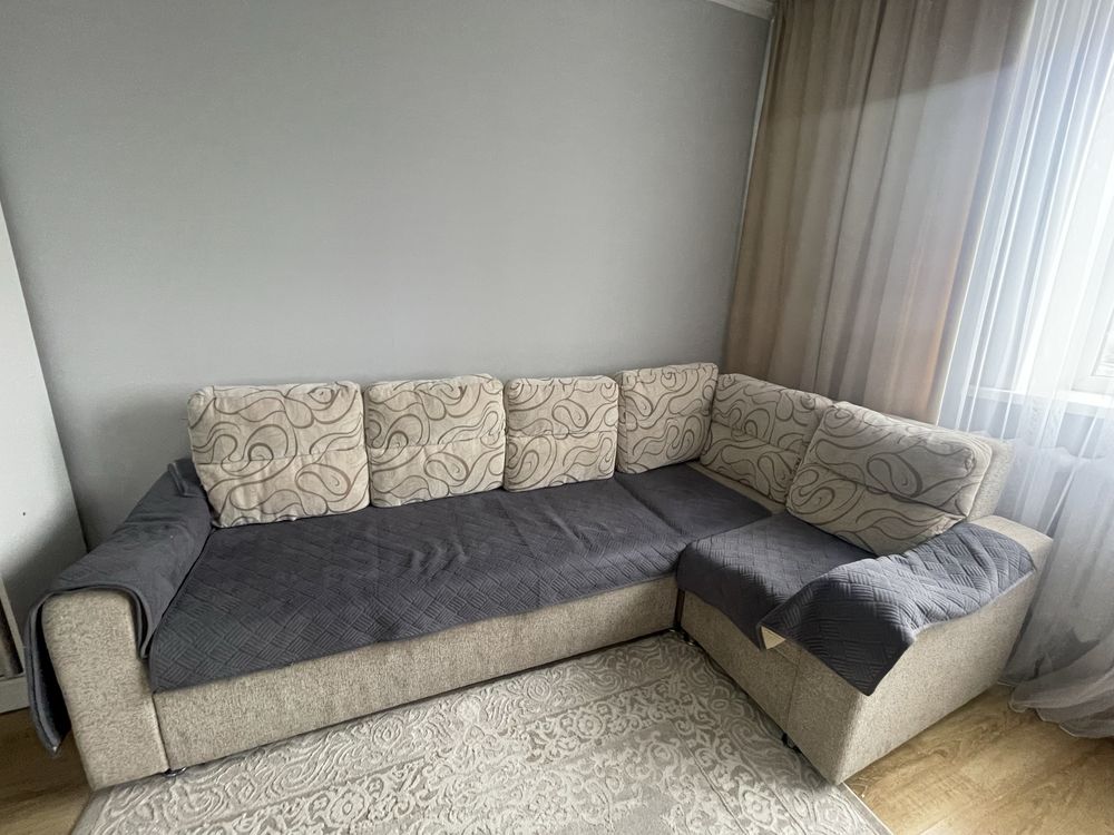 Продам диван угловой