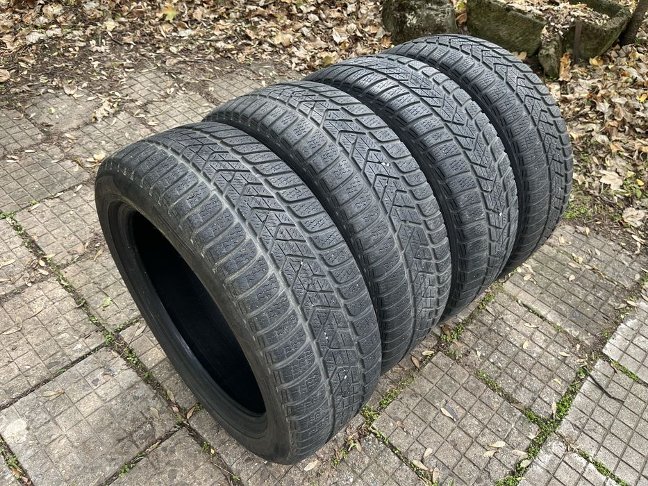 Зимни гуми Pirelli 225/50/18  4бр