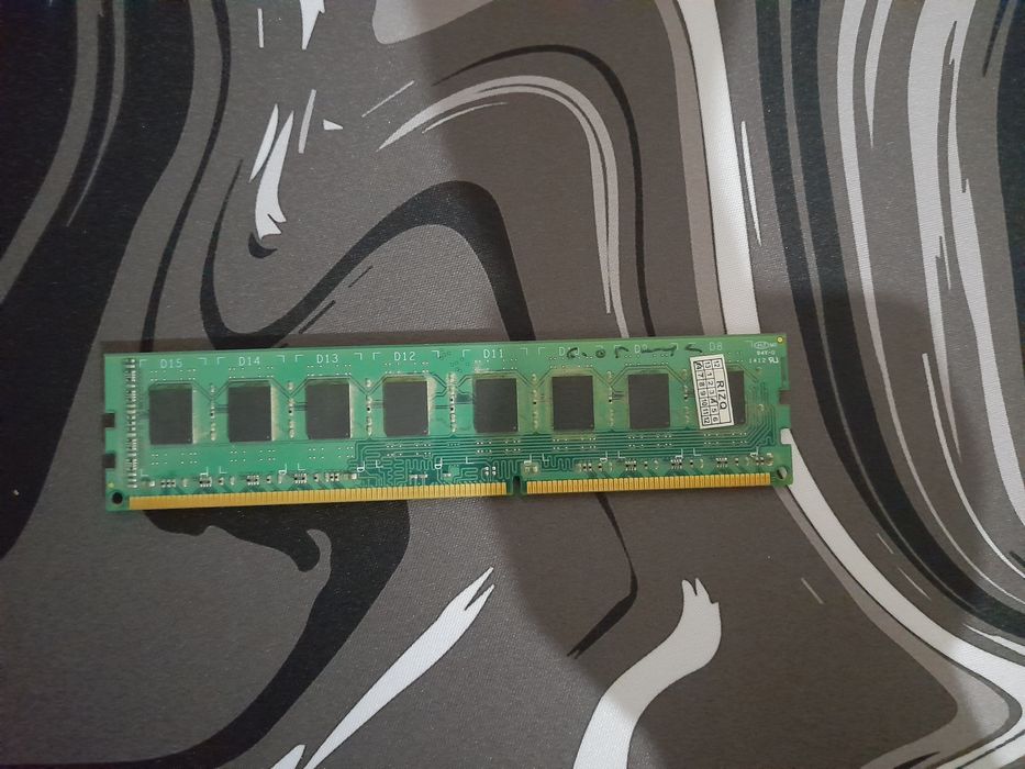DDR3 2GB Оперативная память