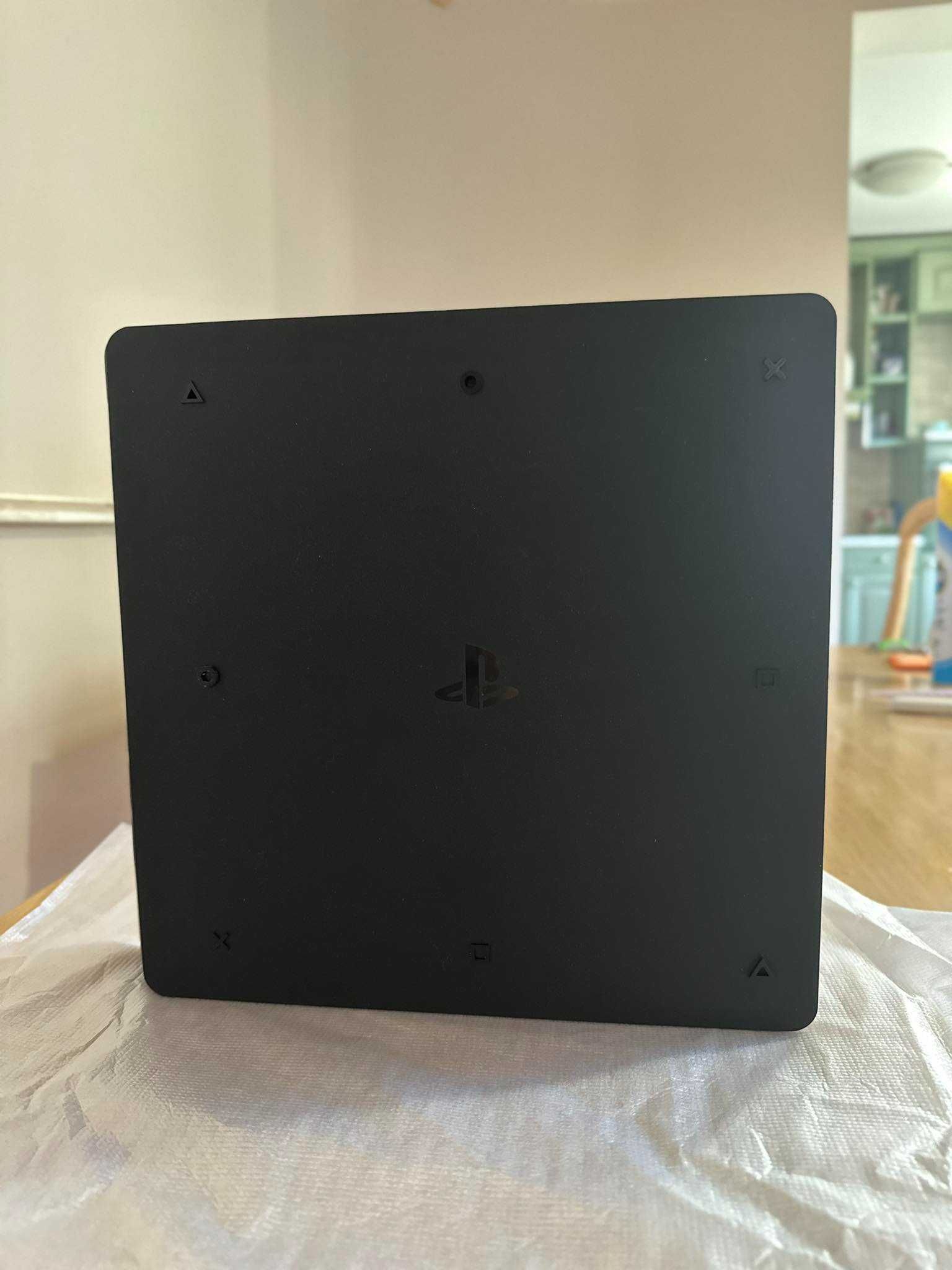 playstation 4 slim edition + GAMES