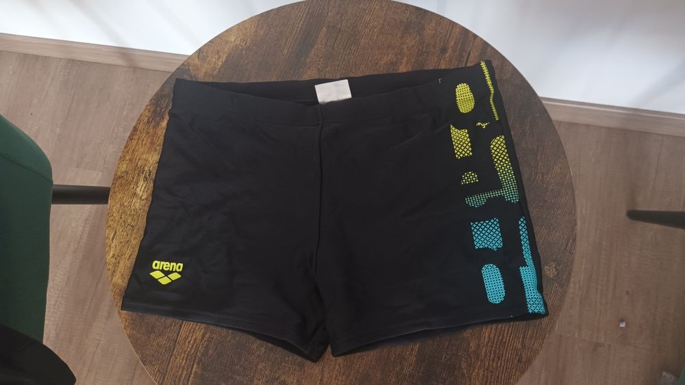 Vând boxeri de baie pt barbati