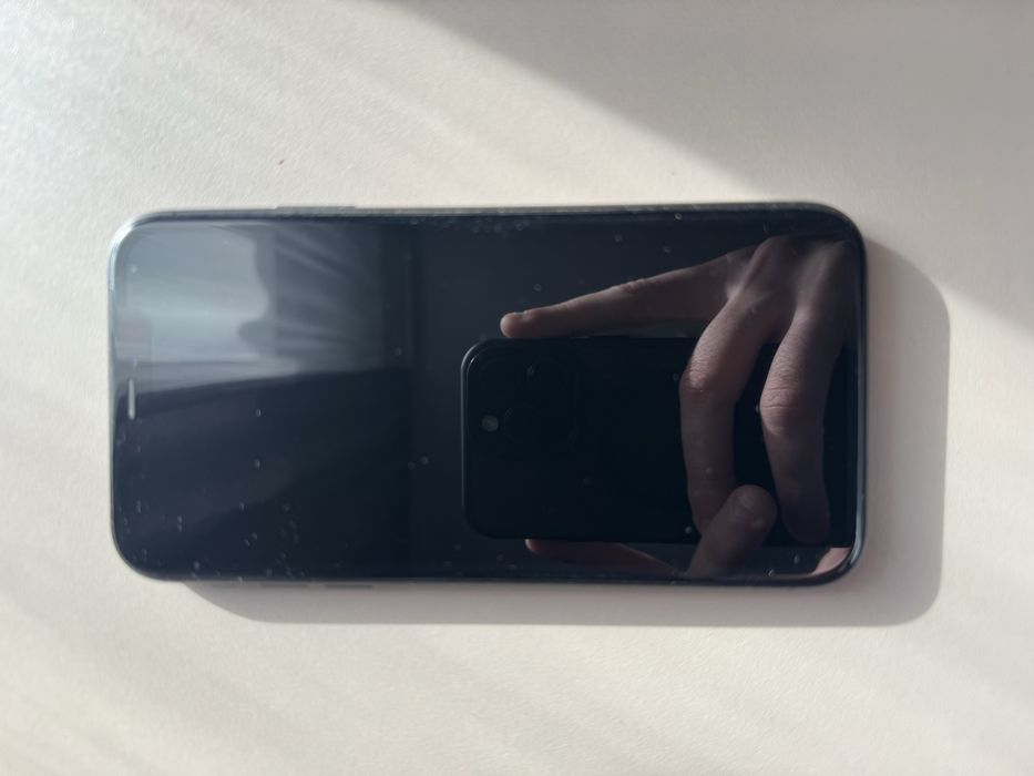 Iphone 11 64 GB negru