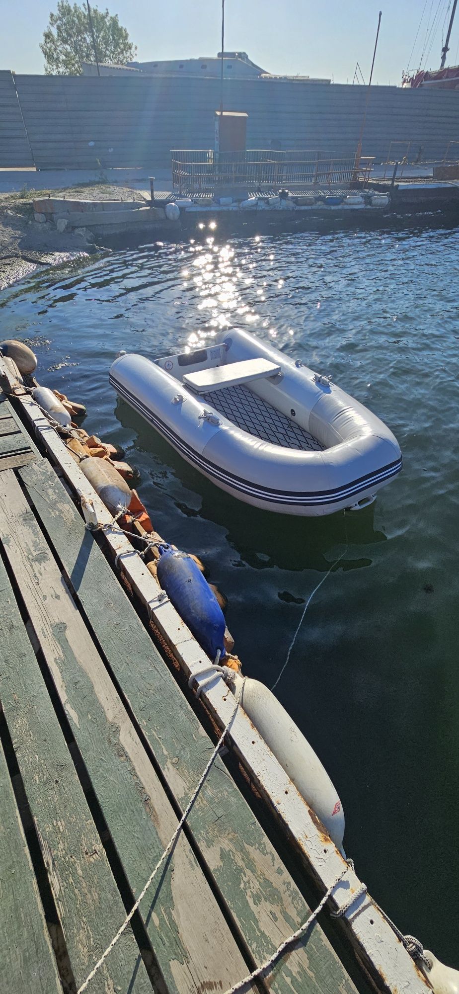 Надуваема лодка Valiant 270