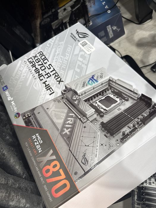 Продам процессор ryzen 9 9950x3d и плату Asus Rog x870 gaming wi fi