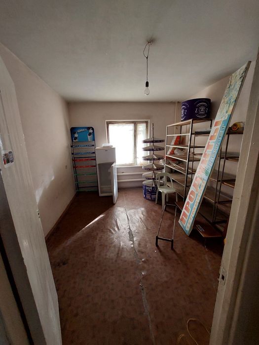 Продаётся не жилое помещение магазин