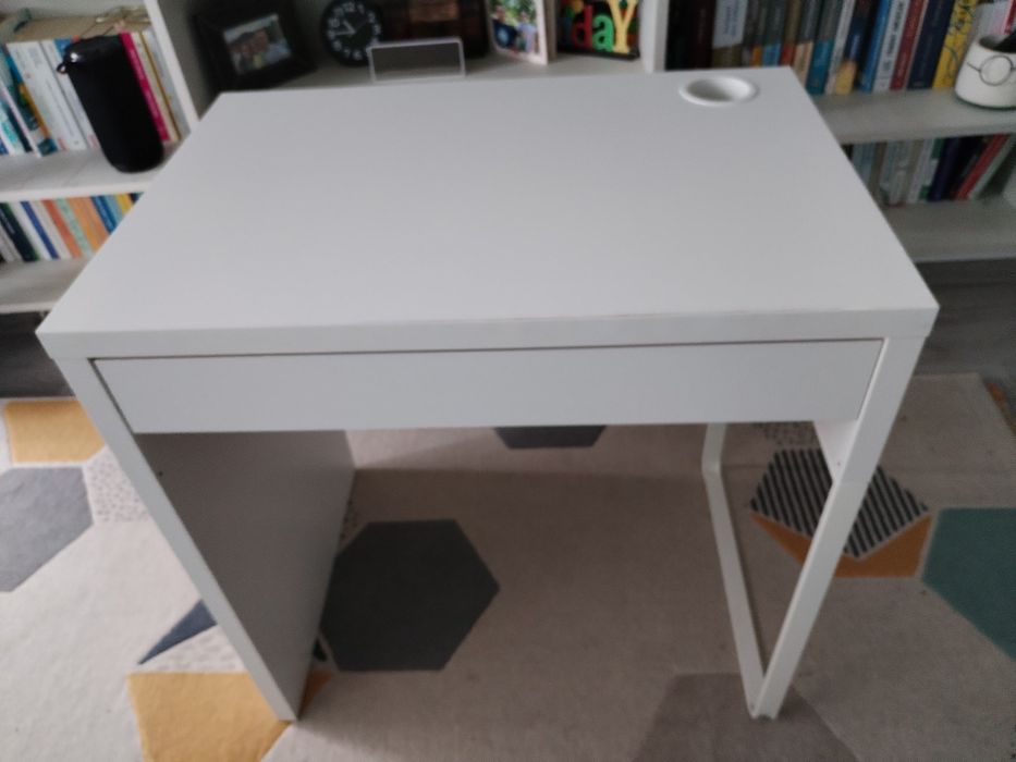 Birou și scaun ikea