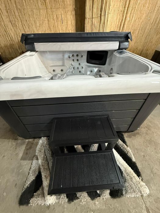 Jacuzzi erecrice vinzare