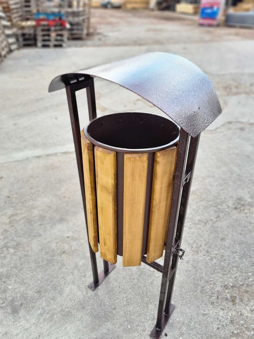 Cos de gunoi  stradal