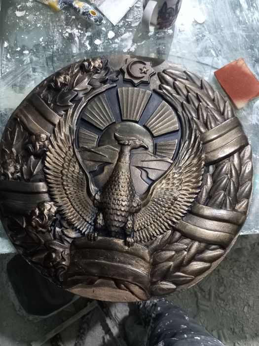 Gerb sotiladi 40 40 sm 
Narhi 400 000 mig som
Narhi 400 000 mig som
N