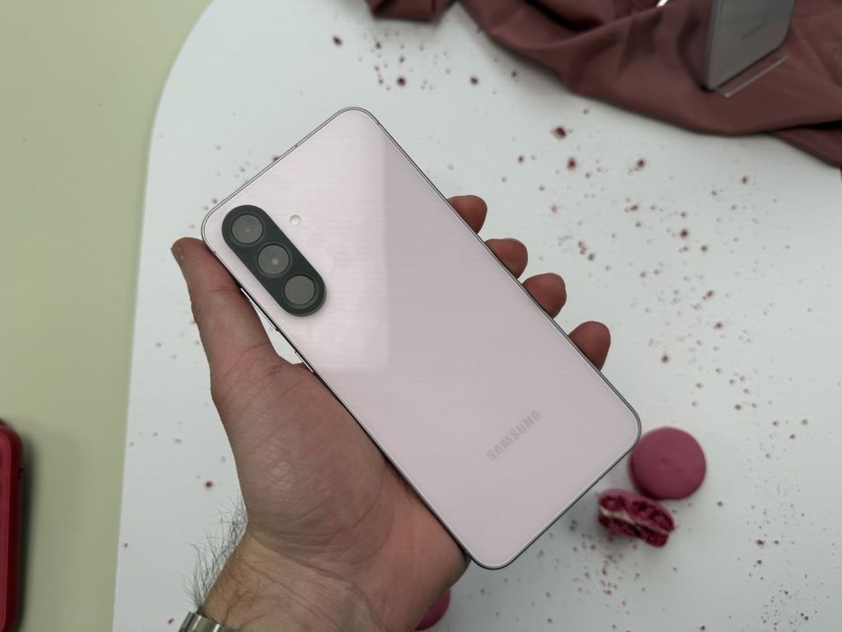 Продам телефон Samsung galaxy a56 8/256