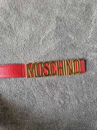 Curea logo Moschino