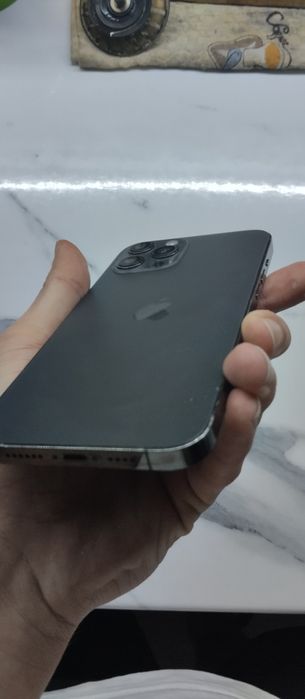 Продаю айфон 12 про макс