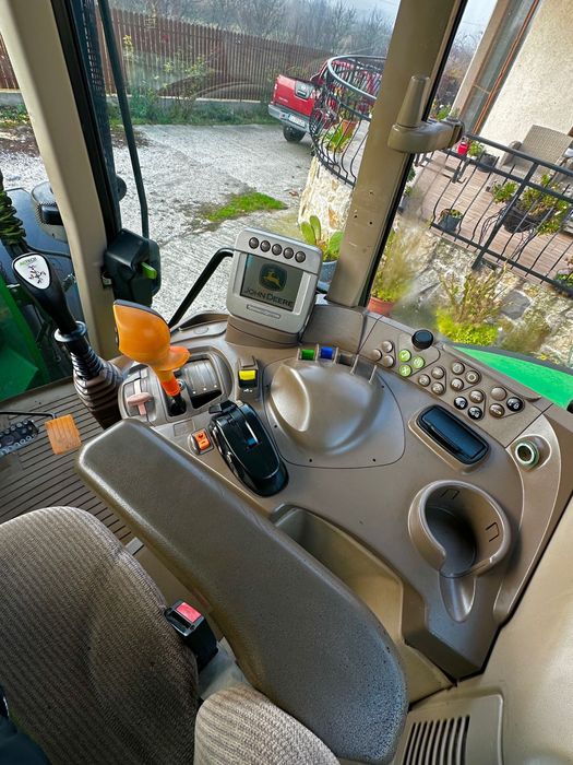 Tractor John Deere 6630 Premium cu incarcator