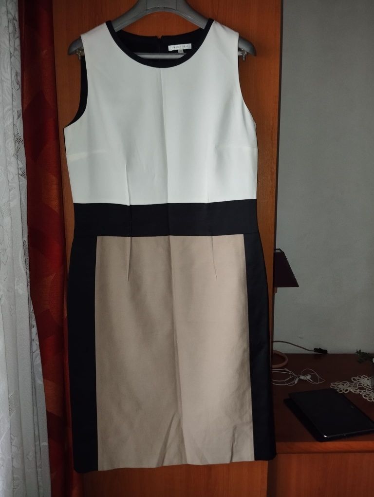 Rochie 42 aproape noua