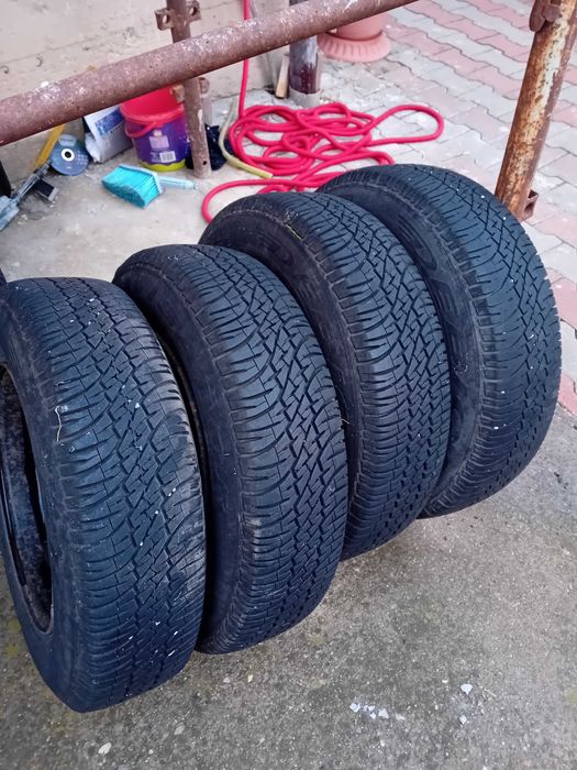 Vand cauciucuri iarna 155/80 R 13 aproape noi folosite un sezon
