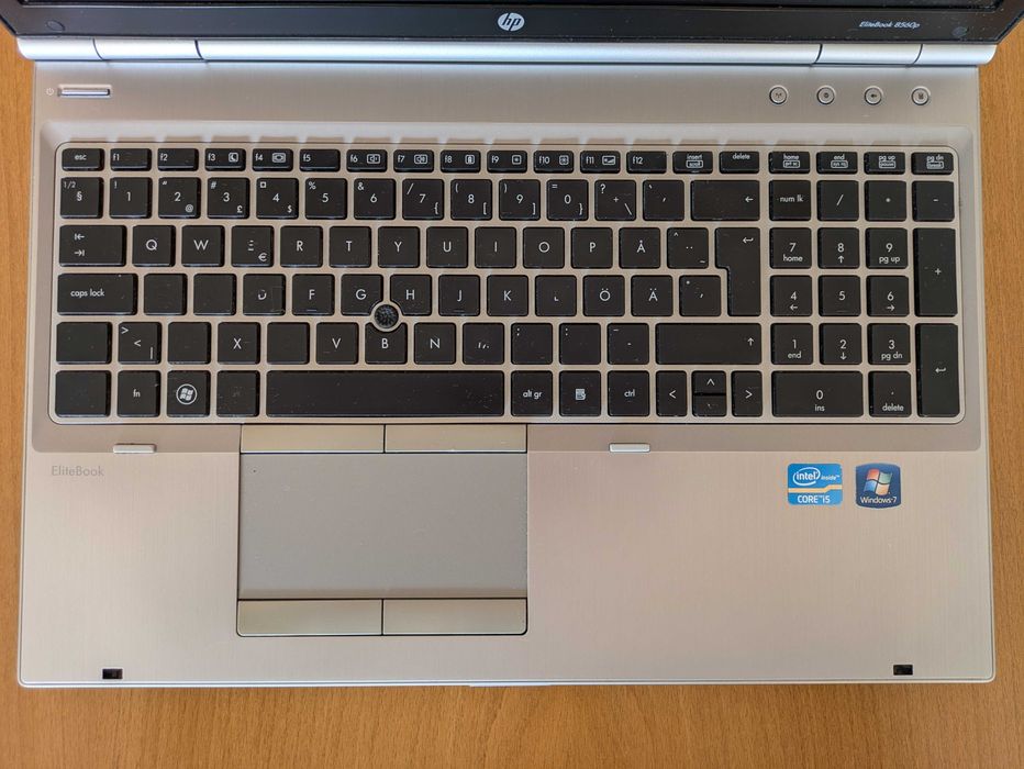 HP EliteBook 8560p – i7-2670QM, 240GB Samsung EVO SSD, 8GB RAM