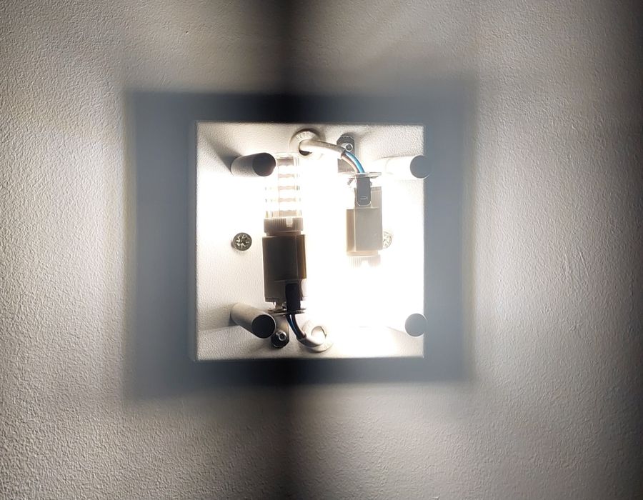 Lampa de perete/aplica alb otel 2 becuri triunghi modern,  interior