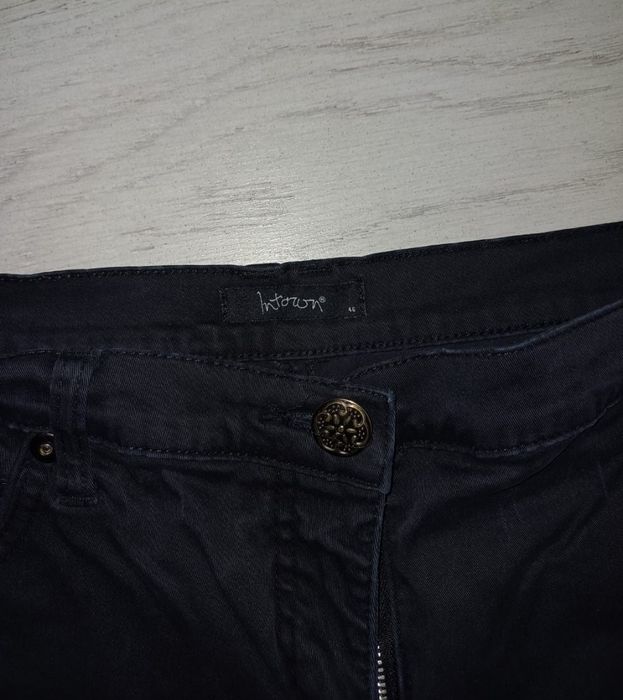 Blugi negrii subtiri