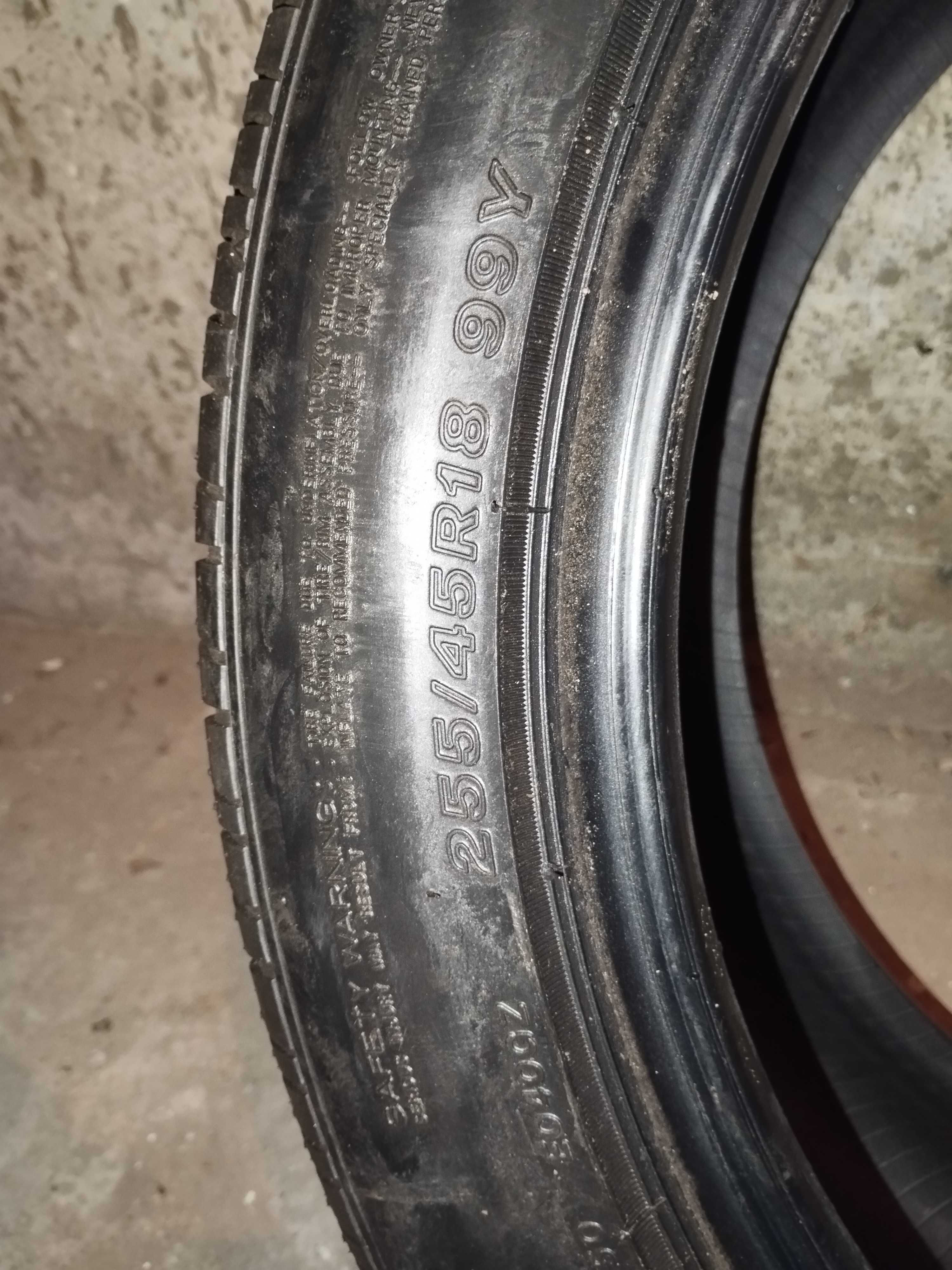 Чисто нова единична гума Bridgestone 255/45 R18