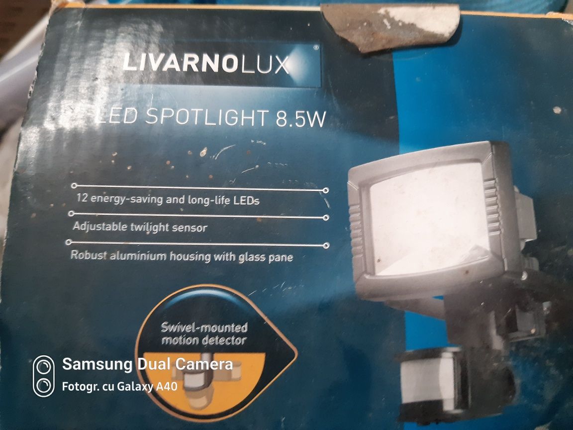 Reflector cu led