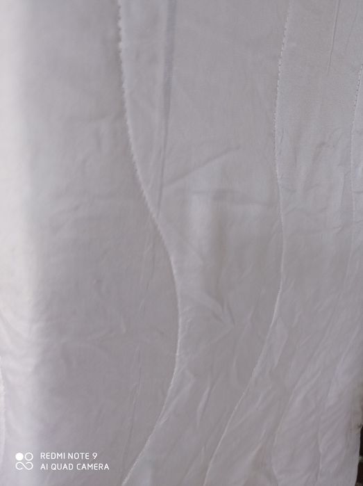 Oferta topper saltea 1,40X2M 10 cm spuma 150 lei