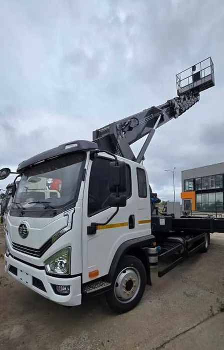 Автовышка 35 метров на шасси FAW