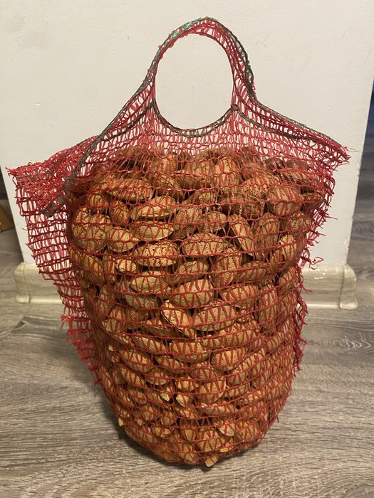 Migdale  dulci romanesti  in coajă sau miez din livadă proprie