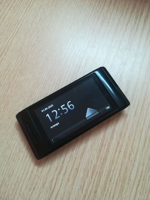 Sony Ericsson U10i Aino - telefon de colectie, stare buna, incarcator!