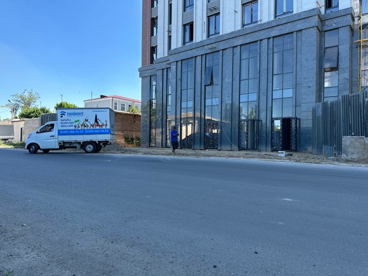 Новостройка, М.Улугбекский район, ул. Сайрам, метро Пушкина и М.Горки