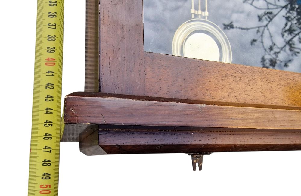 Ceas de Perete Vintage Seiko Quartz cu Pendul - Eleganță și Precizie