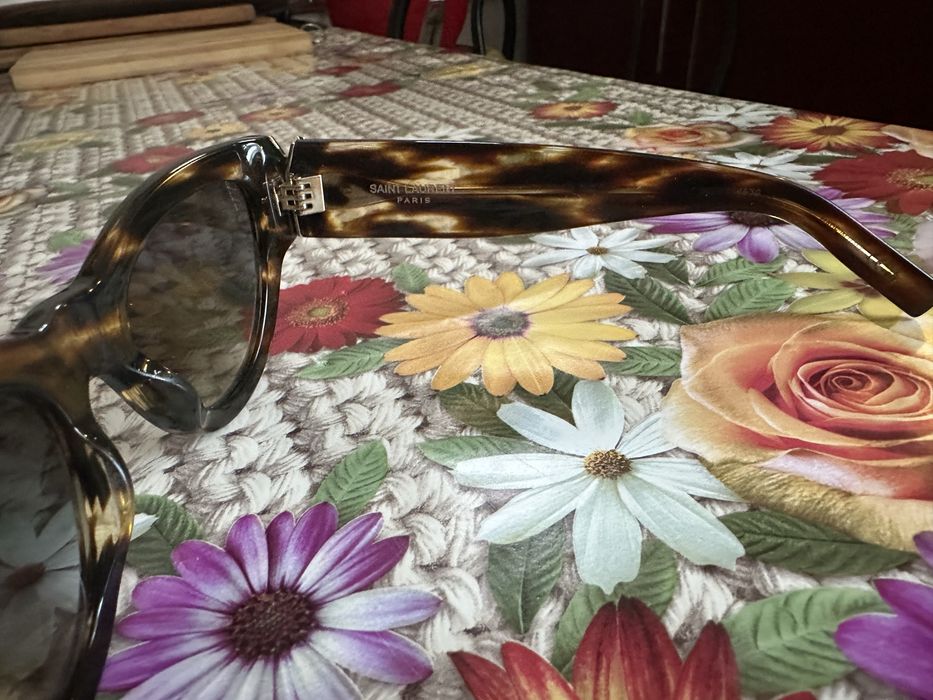 Ochelari de soare saint laurent