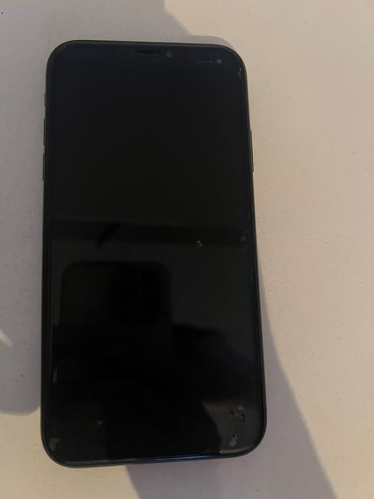 iPhone XR 64ГБ память