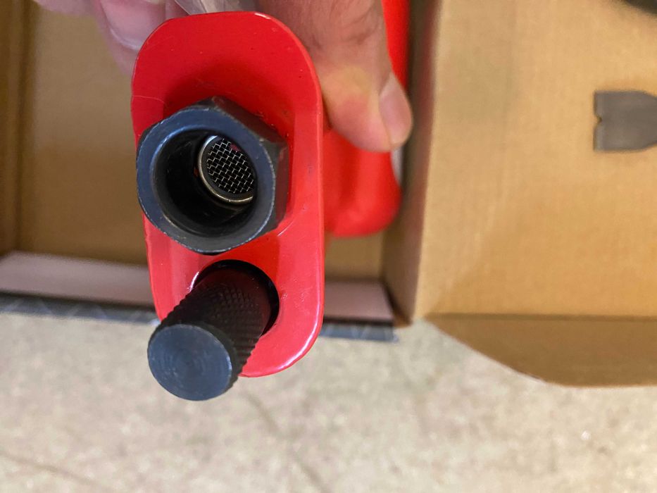 Пневмоподготвяща група за пневмат. система RD-AF02/Секач пневматичен