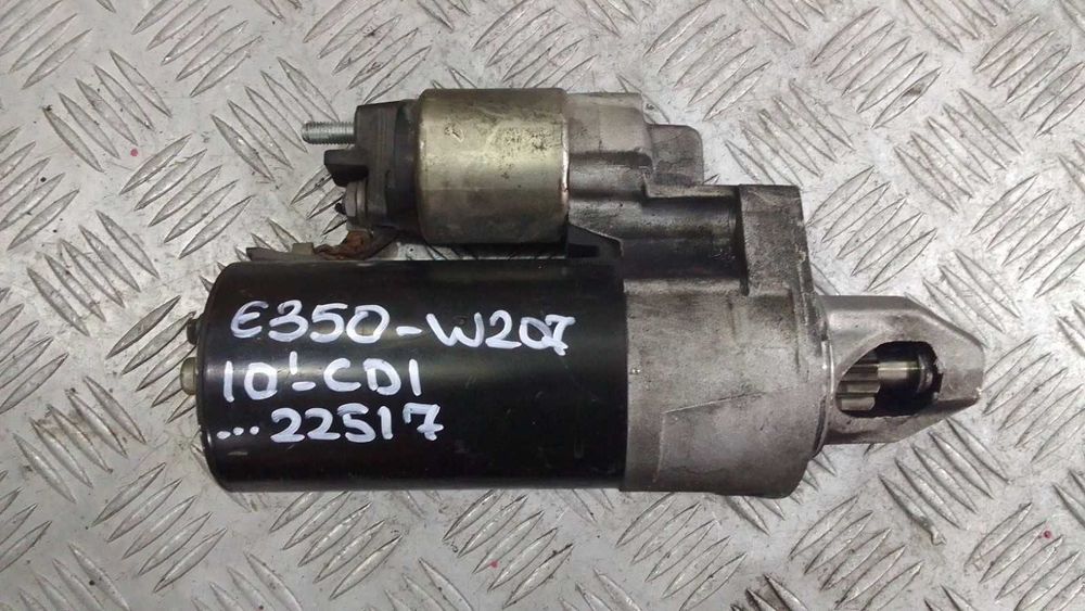 Стартер Mercedes E350 CDI C207 2010г.