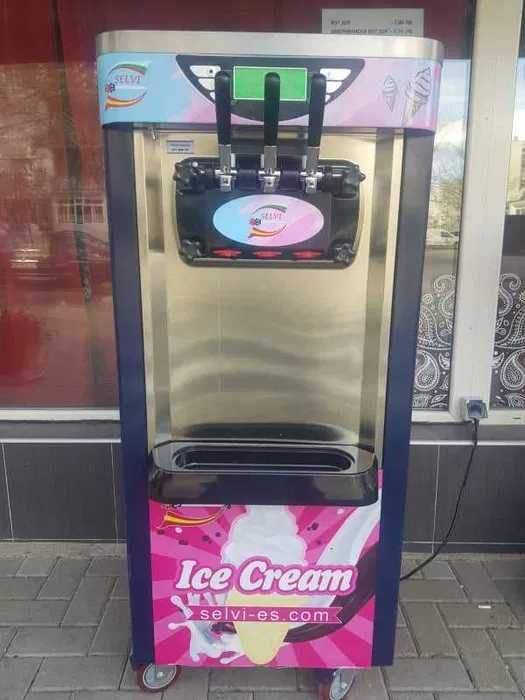 Mașini de înghețată Nou cu 1 an garanție 3000 €