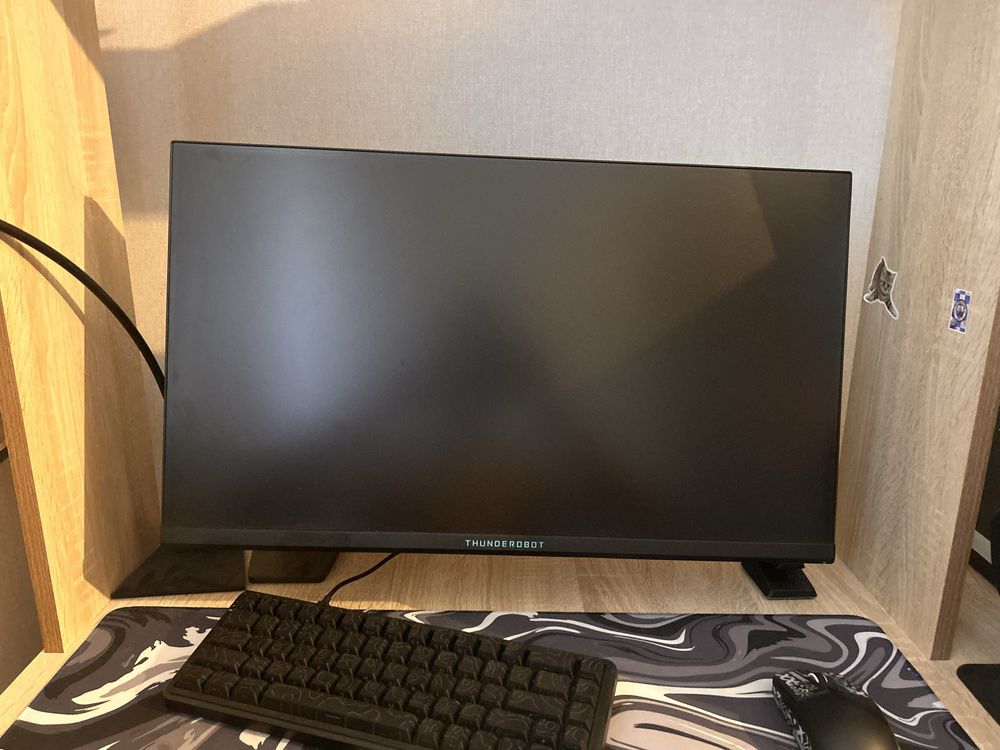 Продам игровой компьютер монитор и переферию