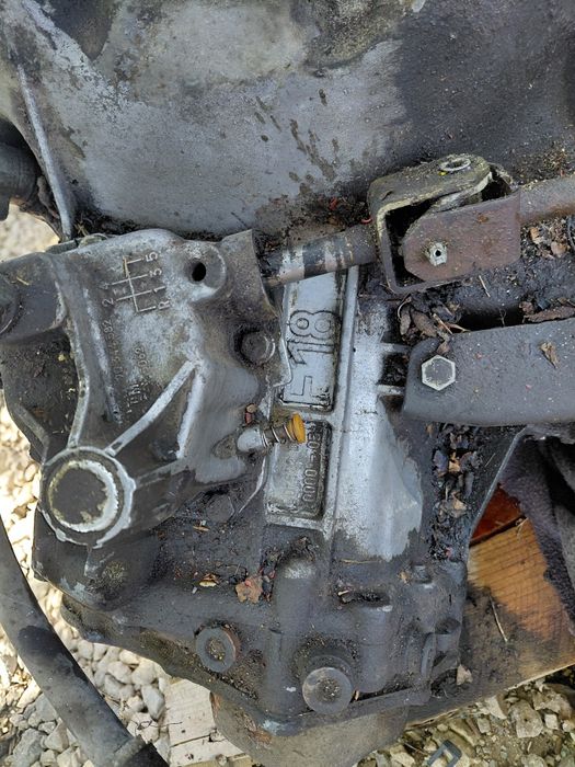 Ръчна скоростна кутия за Opel Vectra b 2.0 i 16V