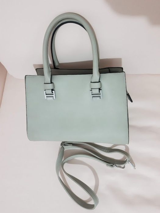 Poseta gri dama,ca noua,purtata de 2 ori