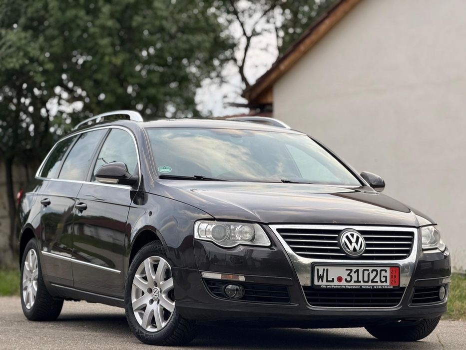 Vând passat B6 adus recent