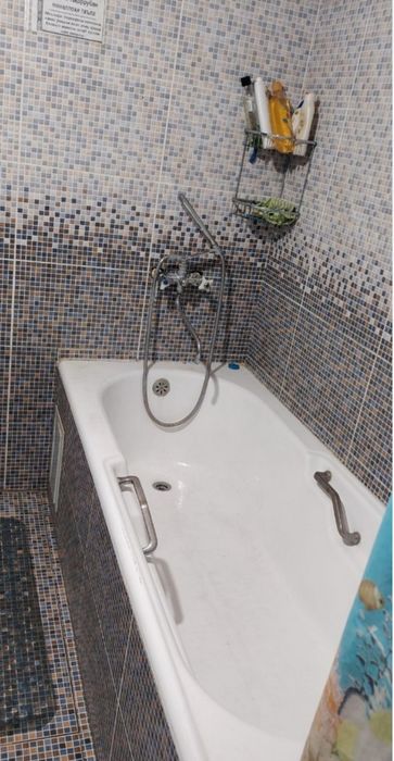 Бектемир р.Фуд Сити томонда 3 хонали  ховли ижарага берилади