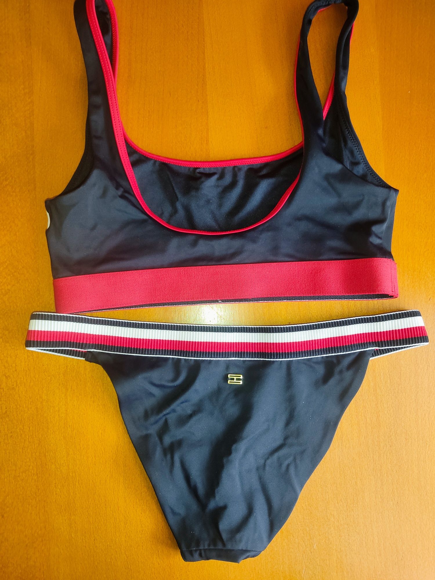 Бански Tommy Hilfiger