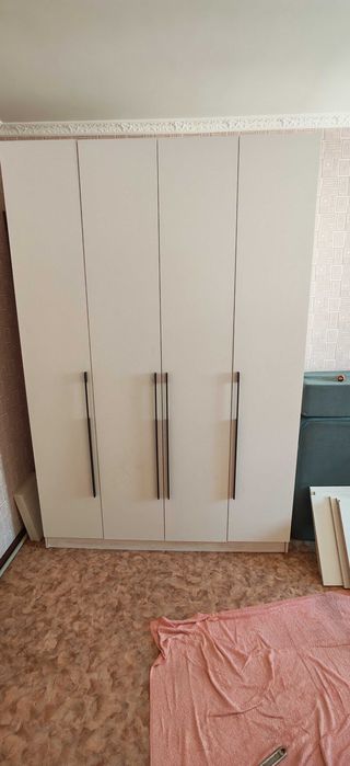 Шкаф гардеробный