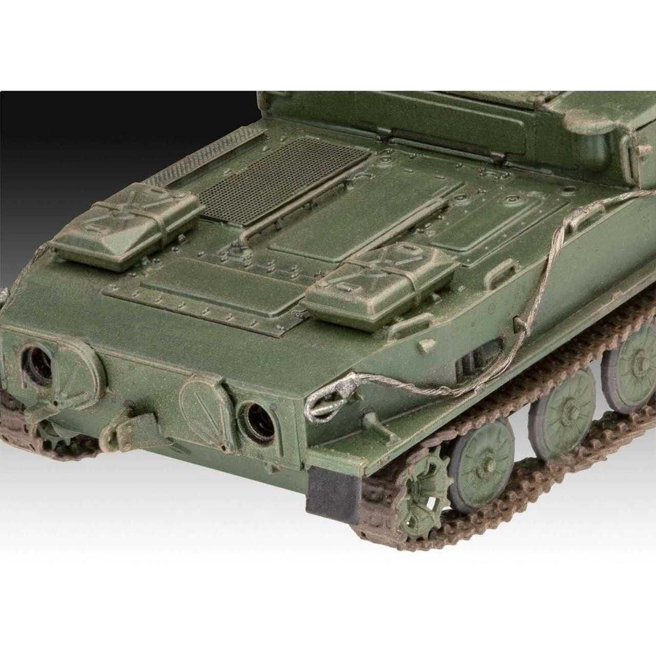 Сглобяем модел, revell, съветски бронетранспортьор, бтр-50 пк, 136 час