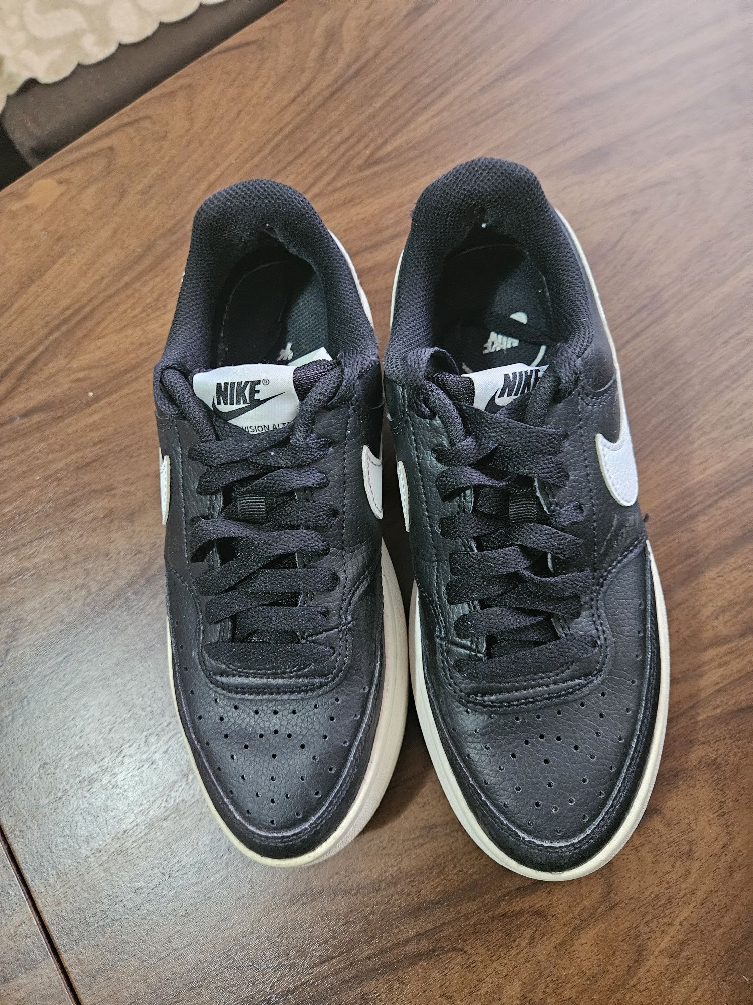 Дамски маратонки Nike