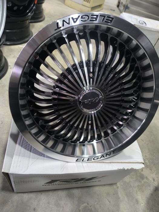 13 Elegant diska matiz damaslaga tushuradi